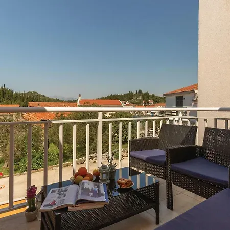 Two-bedroom In Apartman *