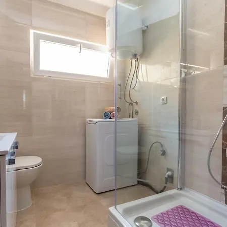Two-bedroom In Διαμέρισμα